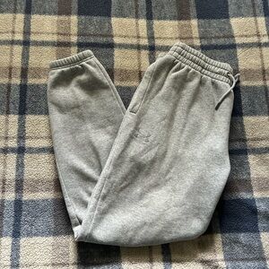 Men’s Large Under Armour Gray Heather Fleece Sweatpants